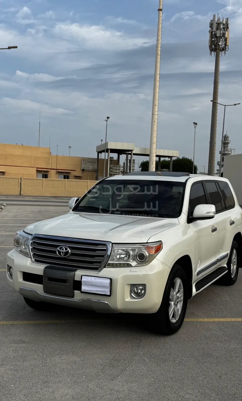 2012 Toyota Land Cruiser GXR