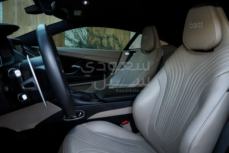 2020 Aston Martin DB11