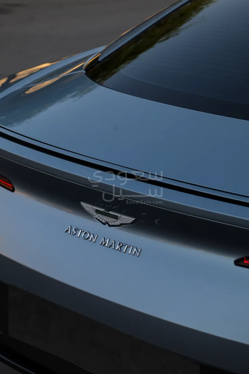 2020 Aston Martin DB11