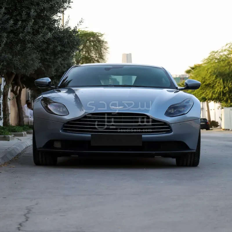 2020 Aston Martin DB11