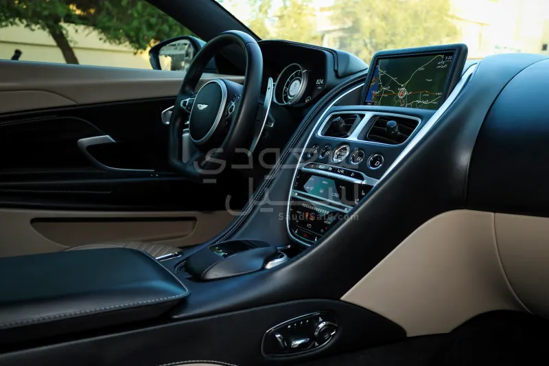 2020 Aston Martin DB11