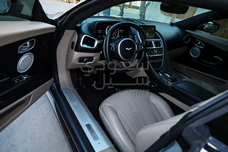 2020 Aston Martin DB11