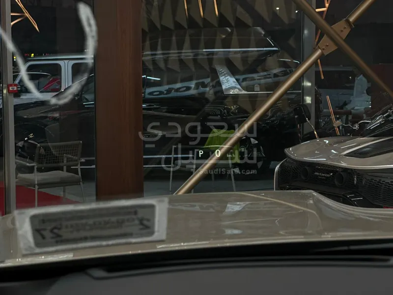 2025 لكزس إل إكس 700 اتش اوفرتريل