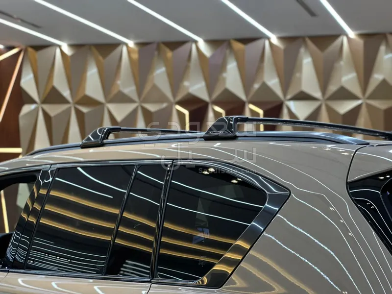 2025 لكزس إل إكس 700 اتش اوفرتريل