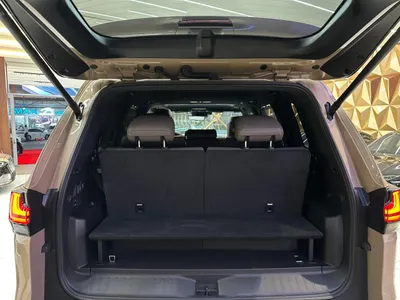 2025 لكزس إل إكس 700 اتش اوفرتريل