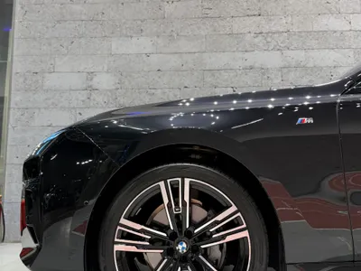 2024 بي ام دبليو الفئة السابعة 735أي