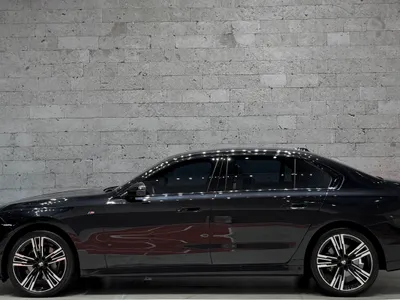 2024 بي ام دبليو الفئة السابعة 735أي