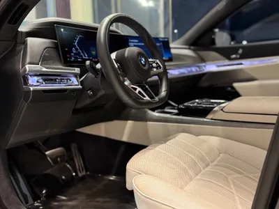 2024 بي ام دبليو الفئة السابعة 735أي