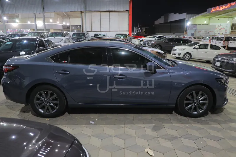 2025 مازدا مازدا 6