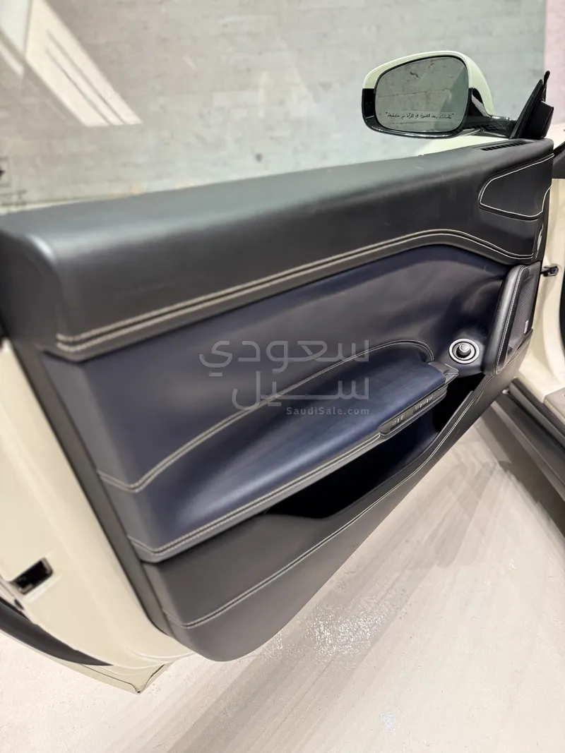 2017 فيراري جي تي سي 4 لوسو