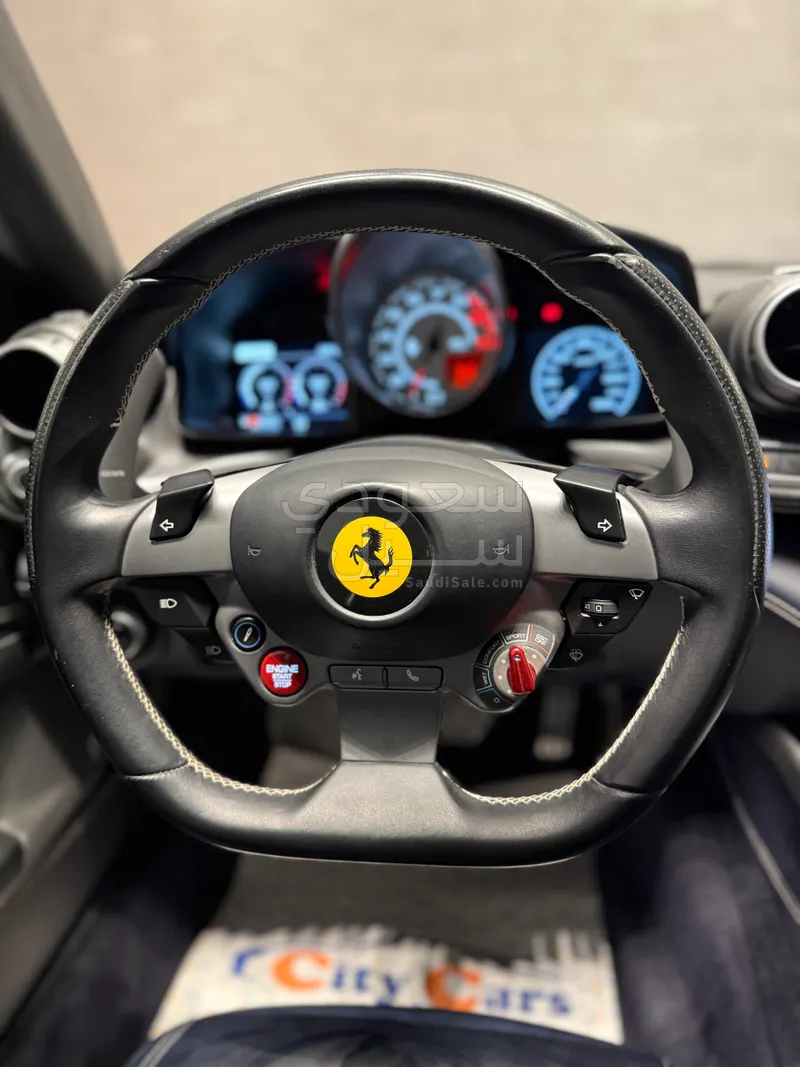 2017 فيراري جي تي سي 4 لوسو