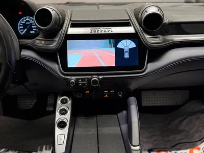 2017 فيراري جي تي سي 4 لوسو