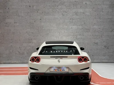 2017 فيراري جي تي سي 4 لوسو