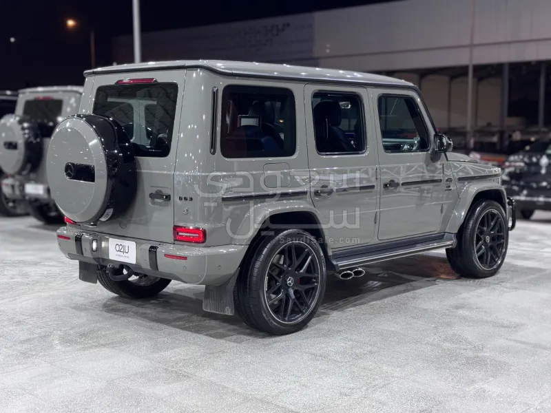 2022 مرسيدس - بنز جي 63 أي إم جي