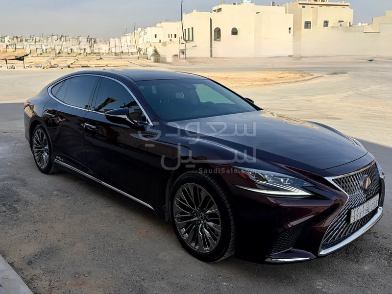 2018 لكزس إل إس 500إتش