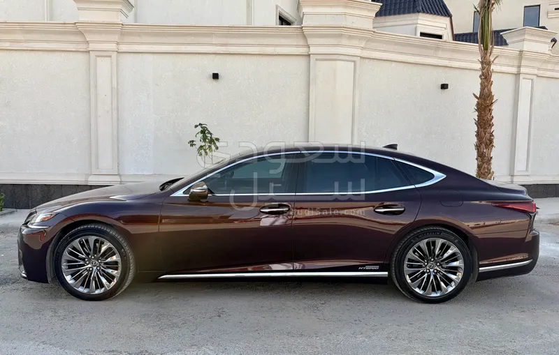 2018 لكزس إل إس 500إتش