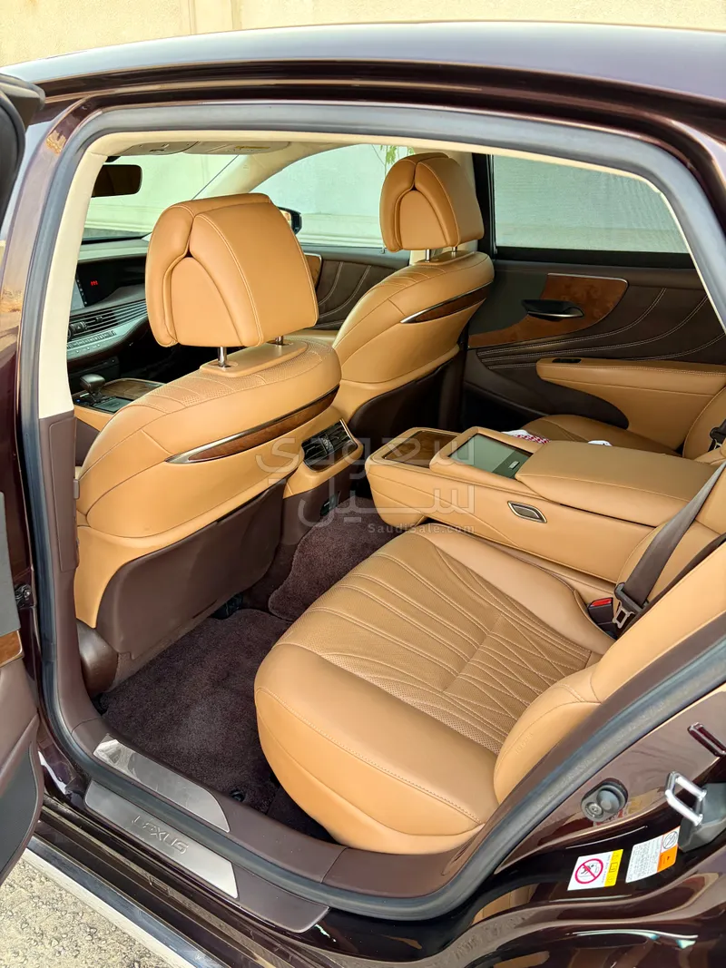 2018 لكزس إل إس 500إتش