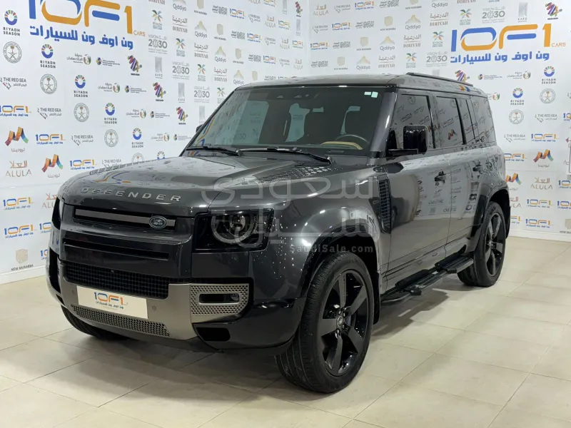 2025 Land Rover Defender X dynamic