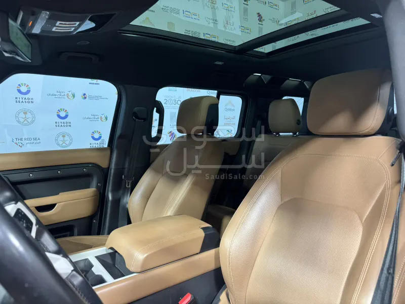 2025 Land Rover Defender X dynamic