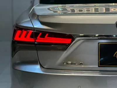 2023 لكزس إل إس 500إتش