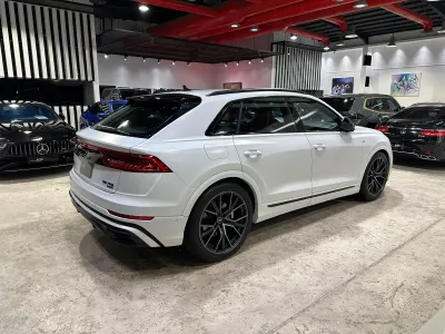 2021 Audi Q8 S Line