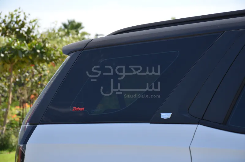 2024 كاديلاك اسكاليد سبورت