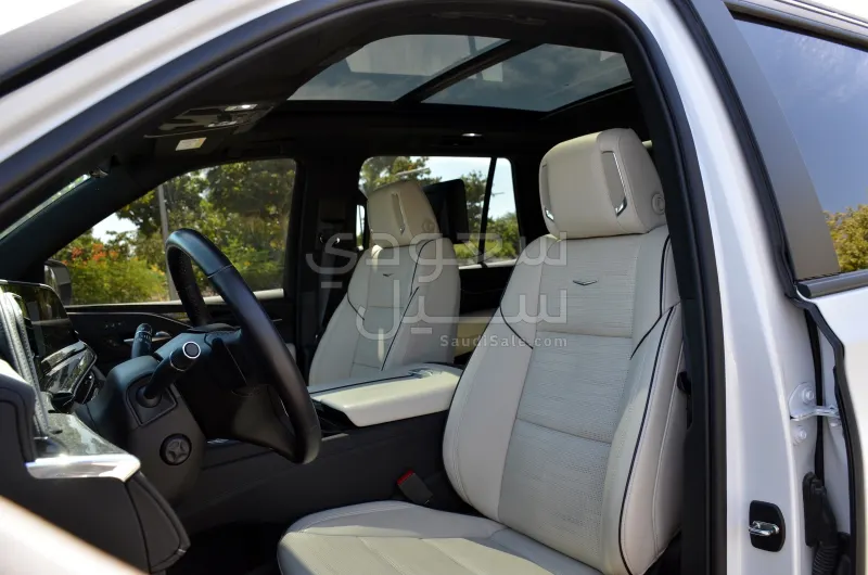 2024 كاديلاك اسكاليد سبورت