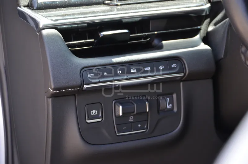 2024 كاديلاك اسكاليد سبورت