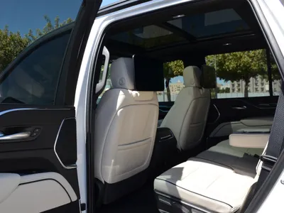 2024 كاديلاك اسكاليد سبورت