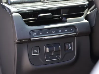 2024 كاديلاك اسكاليد سبورت