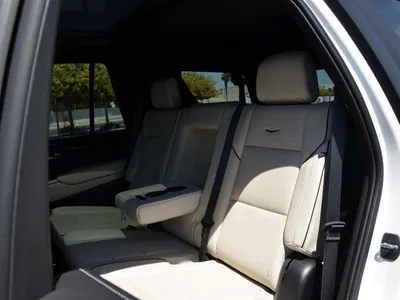 2024 كاديلاك اسكاليد سبورت