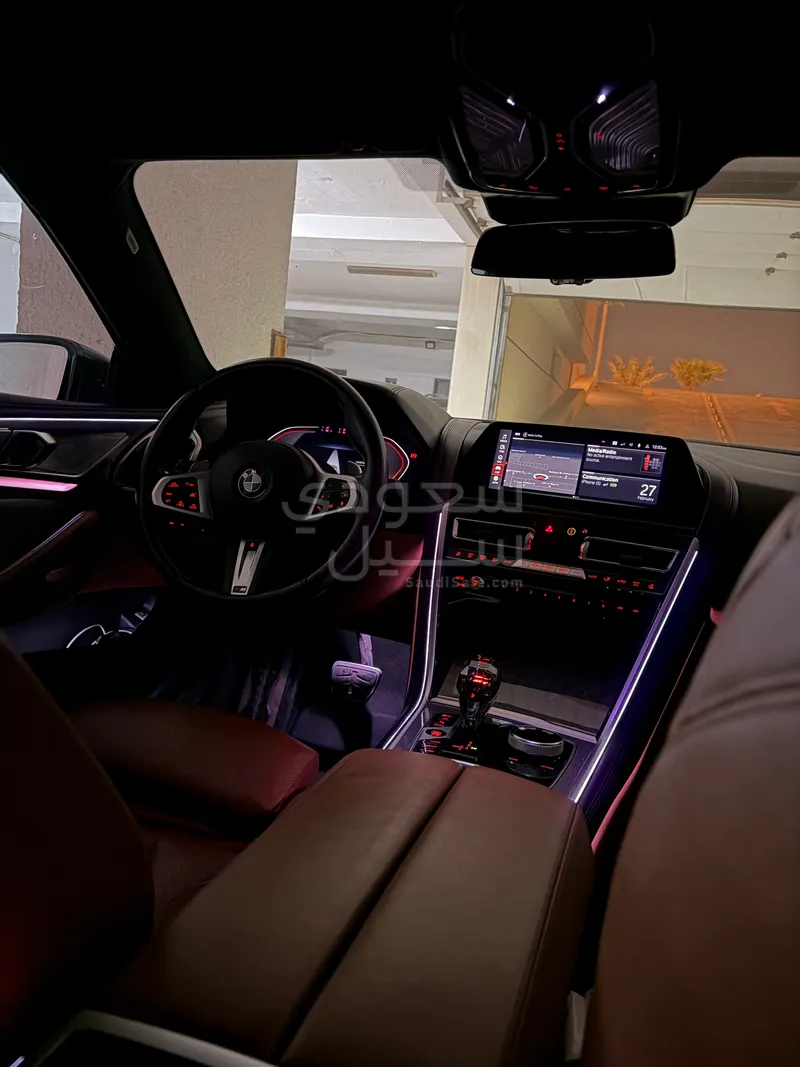 2020 بي ام دبليو الفئة الثامنة 840 أي إم