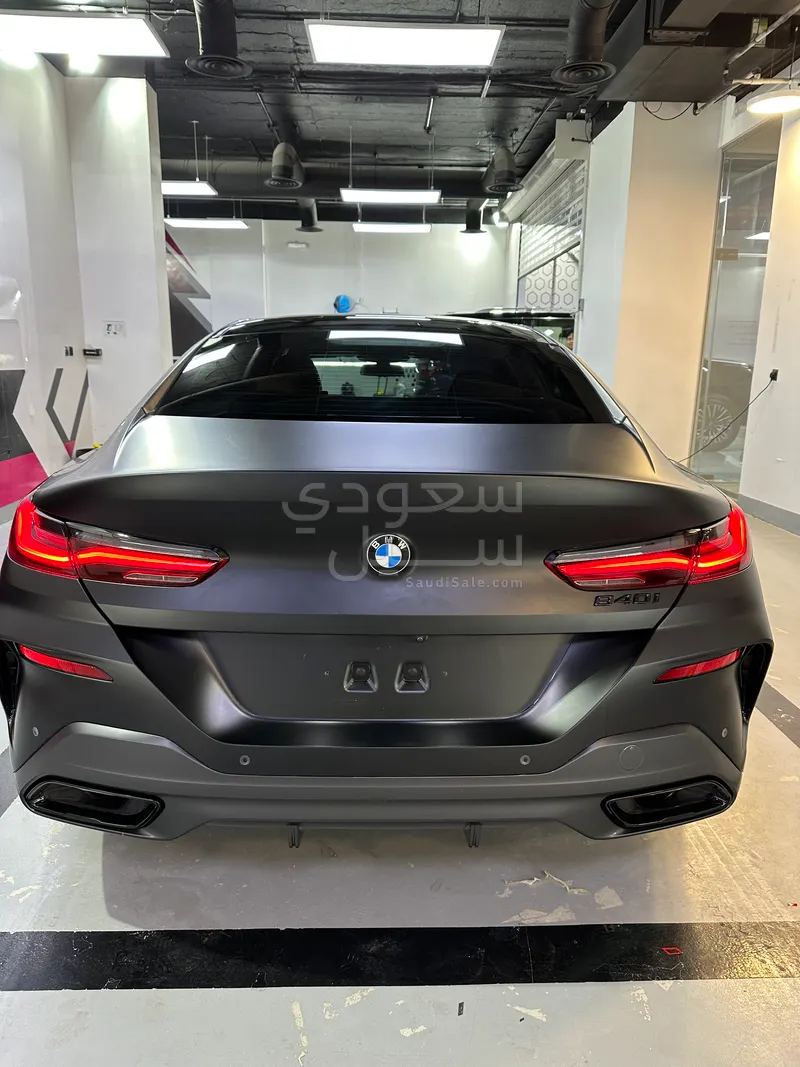 2020 بي ام دبليو الفئة الثامنة 840 أي إم