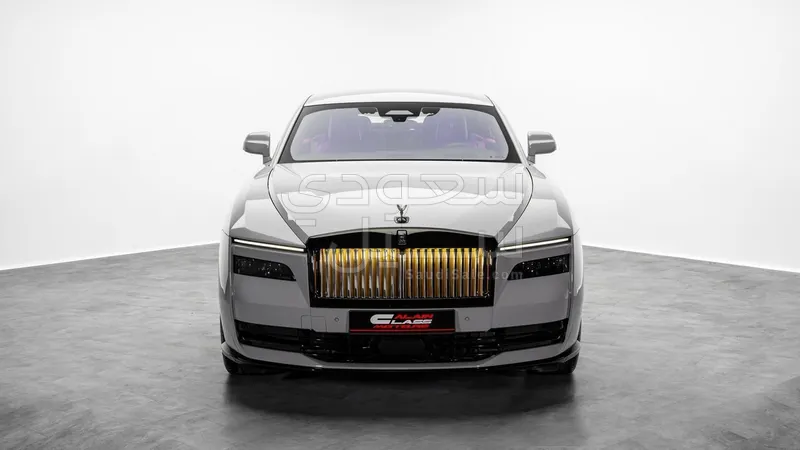 2026 رولز رويس سبيكتر بلاك بادج