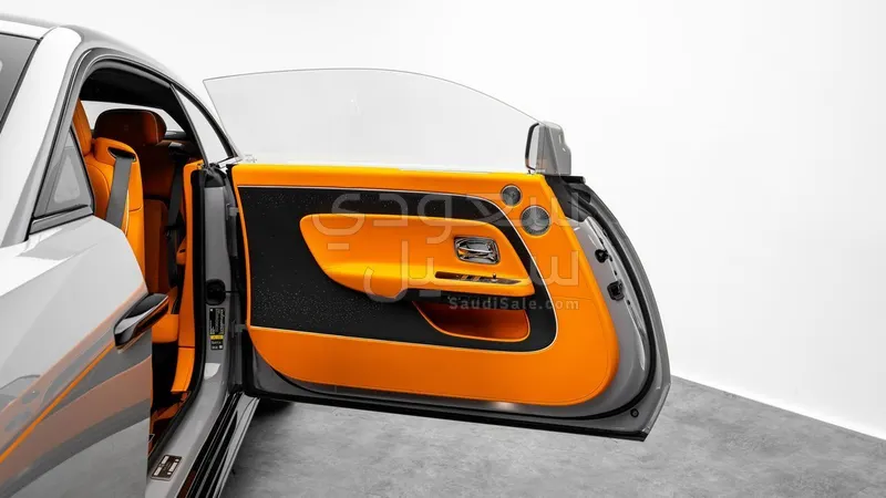 2026 رولز رويس سبيكتر بلاك بادج