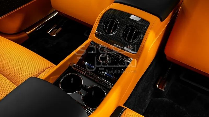 2026 رولز رويس سبيكتر بلاك بادج