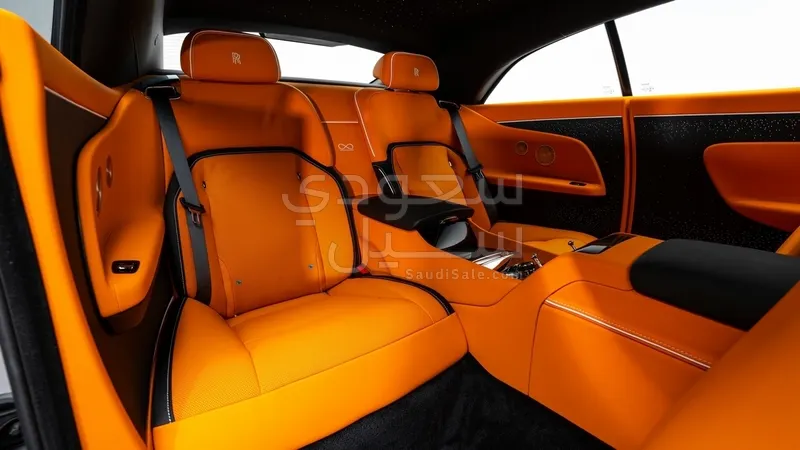 2026 رولز رويس سبيكتر بلاك بادج