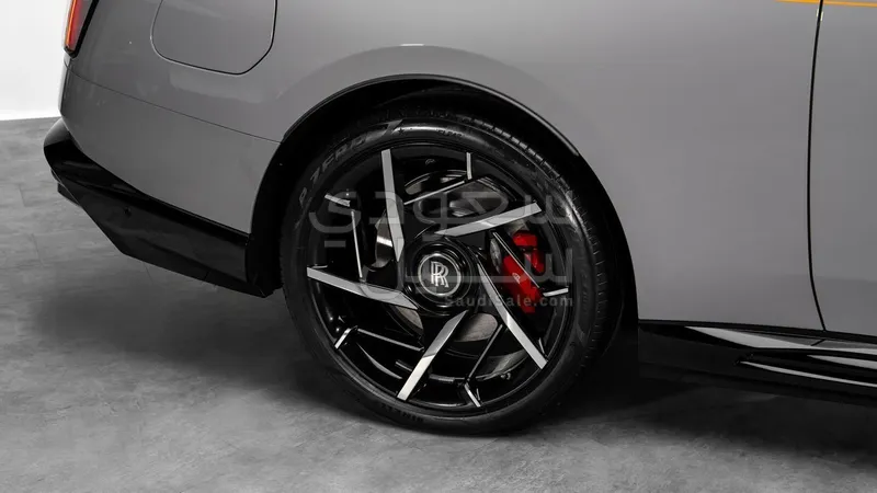 2026 رولز رويس سبيكتر بلاك بادج