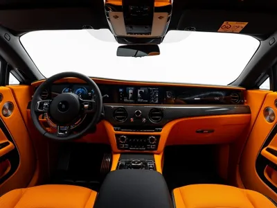 2026 رولز رويس سبيكتر بلاك بادج