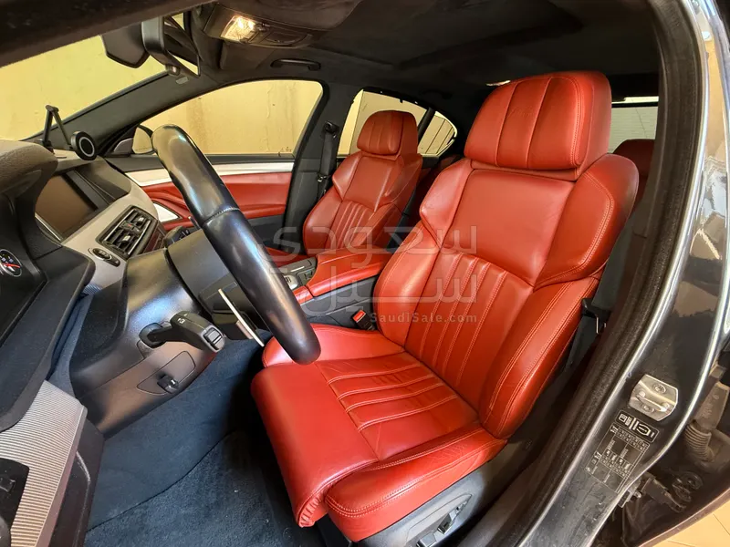 2015 بي ام دبليو الفئة ام إم 5