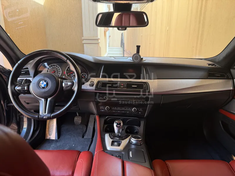 2015 بي ام دبليو الفئة ام إم 5