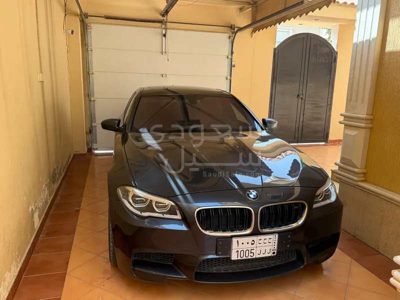 2015 بي ام دبليو الفئة ام إم 5