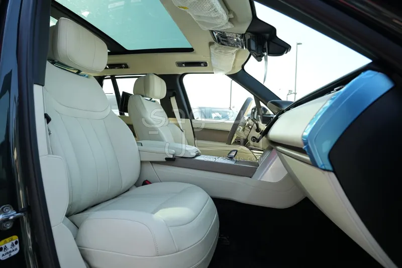 2025 لاند روفر رينج روفر اوتوبيوغرافي