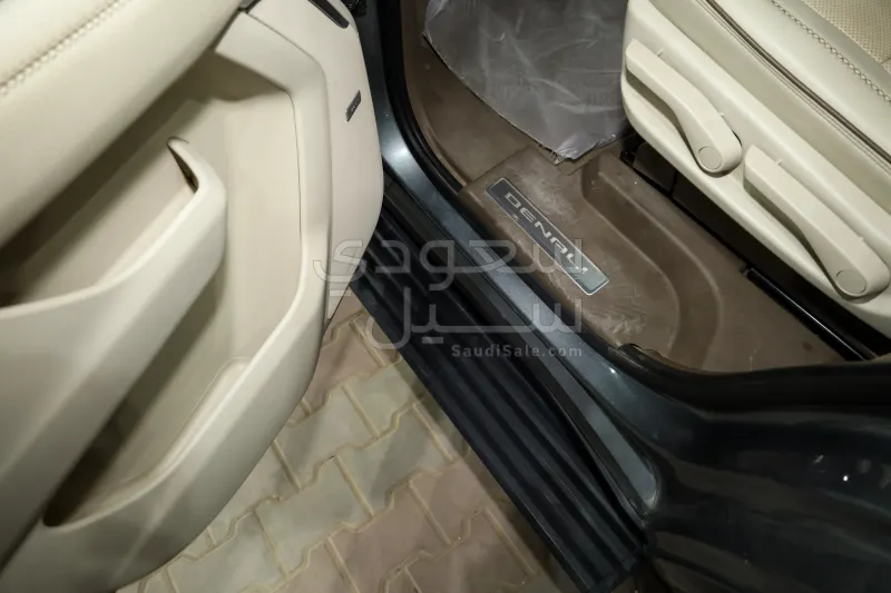 2022 جي ام سي يوكون دينالي