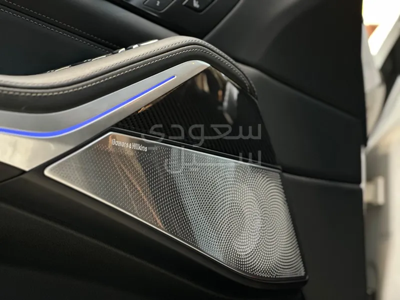 2023 بي ام دبليو الفئة اكس 7 إم كت