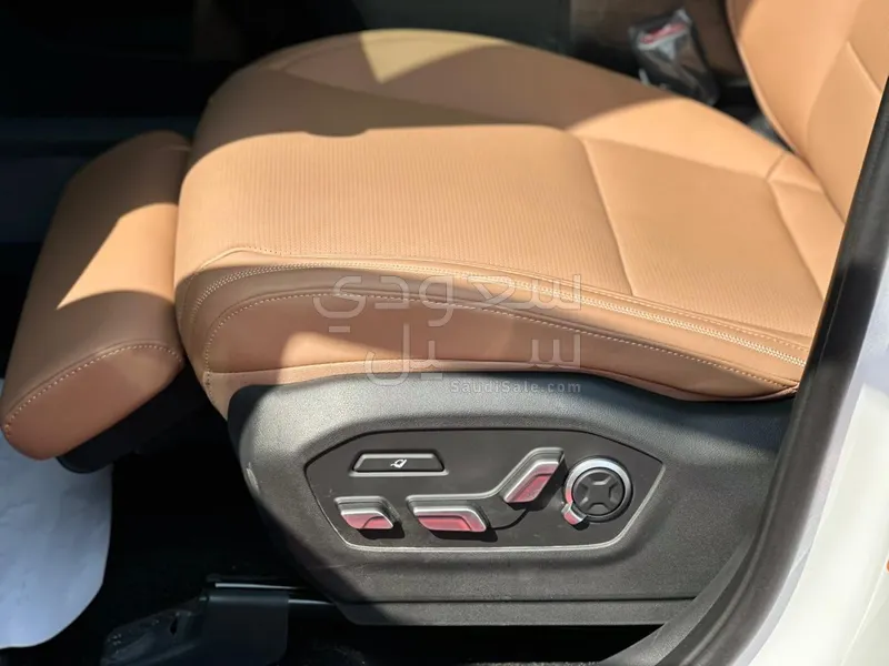 2024 هيونداي سانتا في جراند