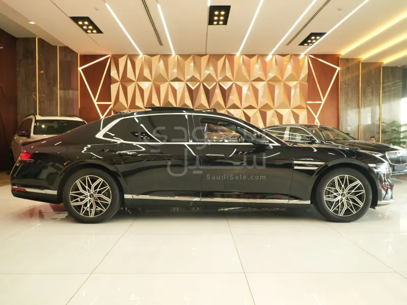 2023 جينيسيس جي 90