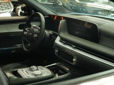 2023 جينيسيس جي 90