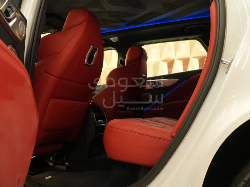 2023 بي ام دبليو اكس ام