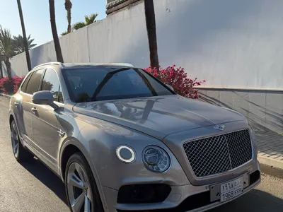 2017 بنتلي بنتايجا الاصدار الاول